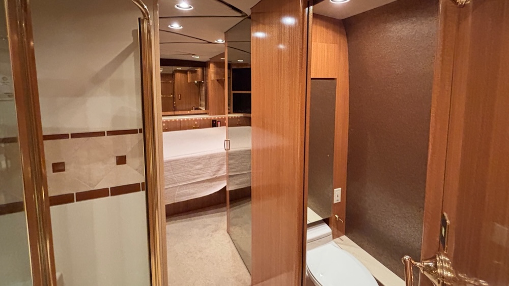 2001 Prevost Marathon XLII For Sale