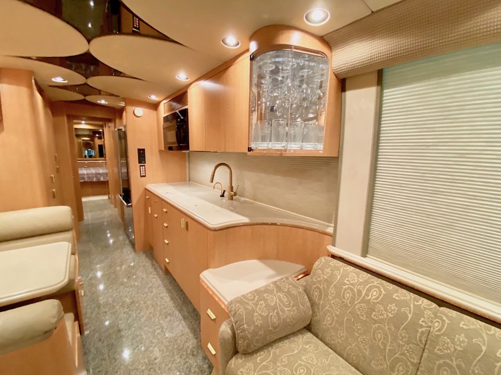 2001 Prevost Marathon XLII For Sale