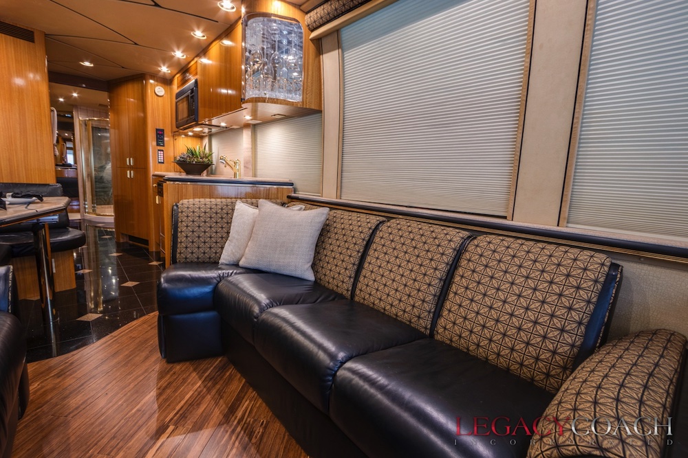 2001 Prevost Marathon XLII For Sale