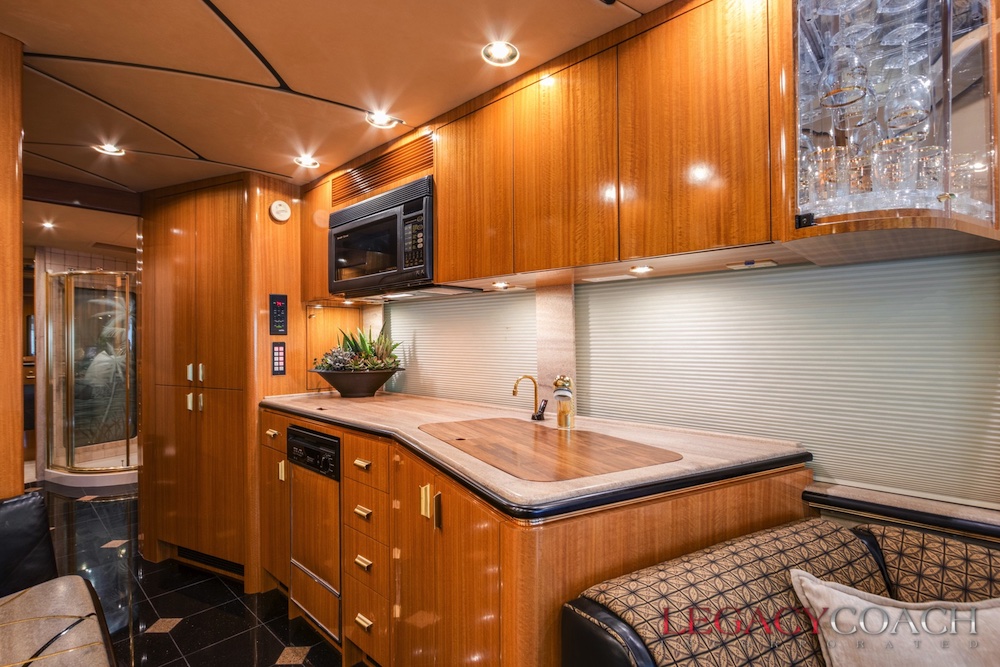 2001 Prevost Marathon XLII For Sale