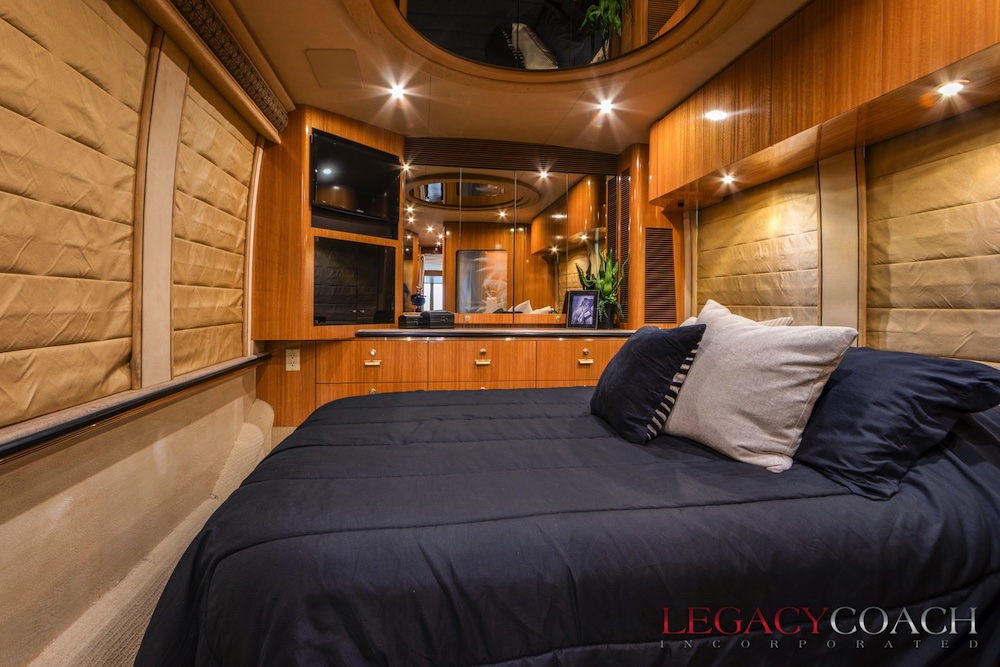 2001 Prevost Marathon XLII For Sale