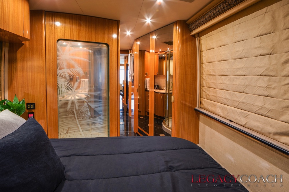 2001 Prevost Marathon XLII For Sale