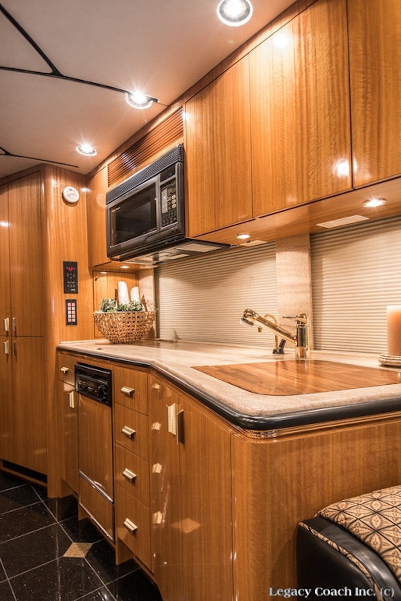 2001 Prevost Marathon XLII For Sale