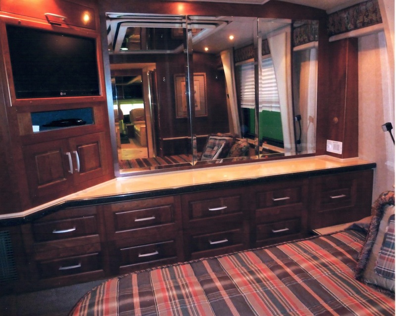 2001 Prevost Royale XLII For Sale