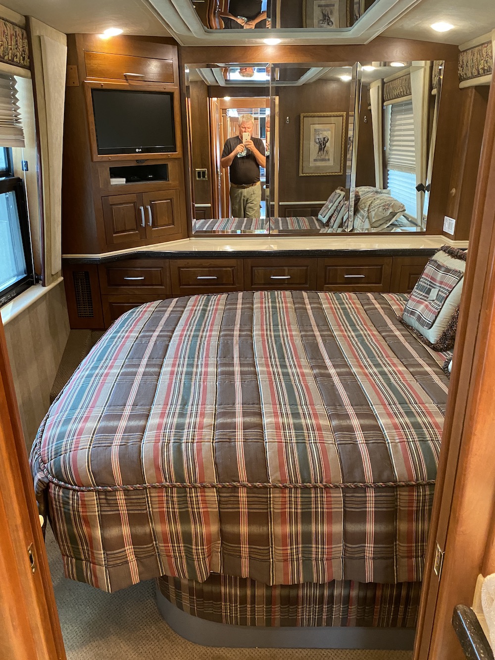 2001 Prevost Royale XLII For Sale