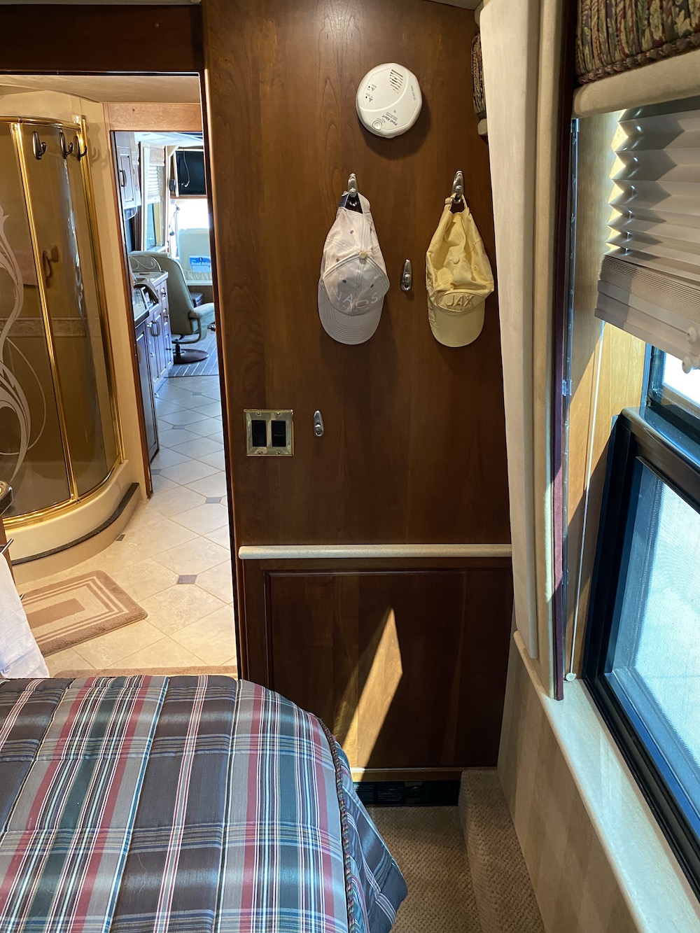 2001 Prevost Royale XLII For Sale