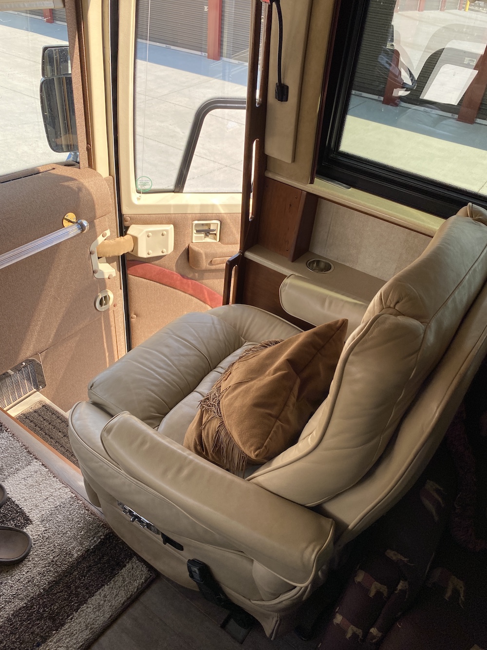 2001 Prevost Royale XLII For Sale