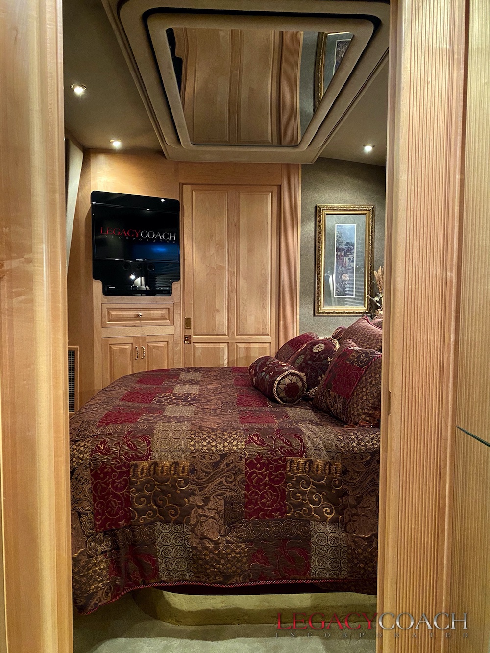 2001 Prevost Royale XLII For Sale