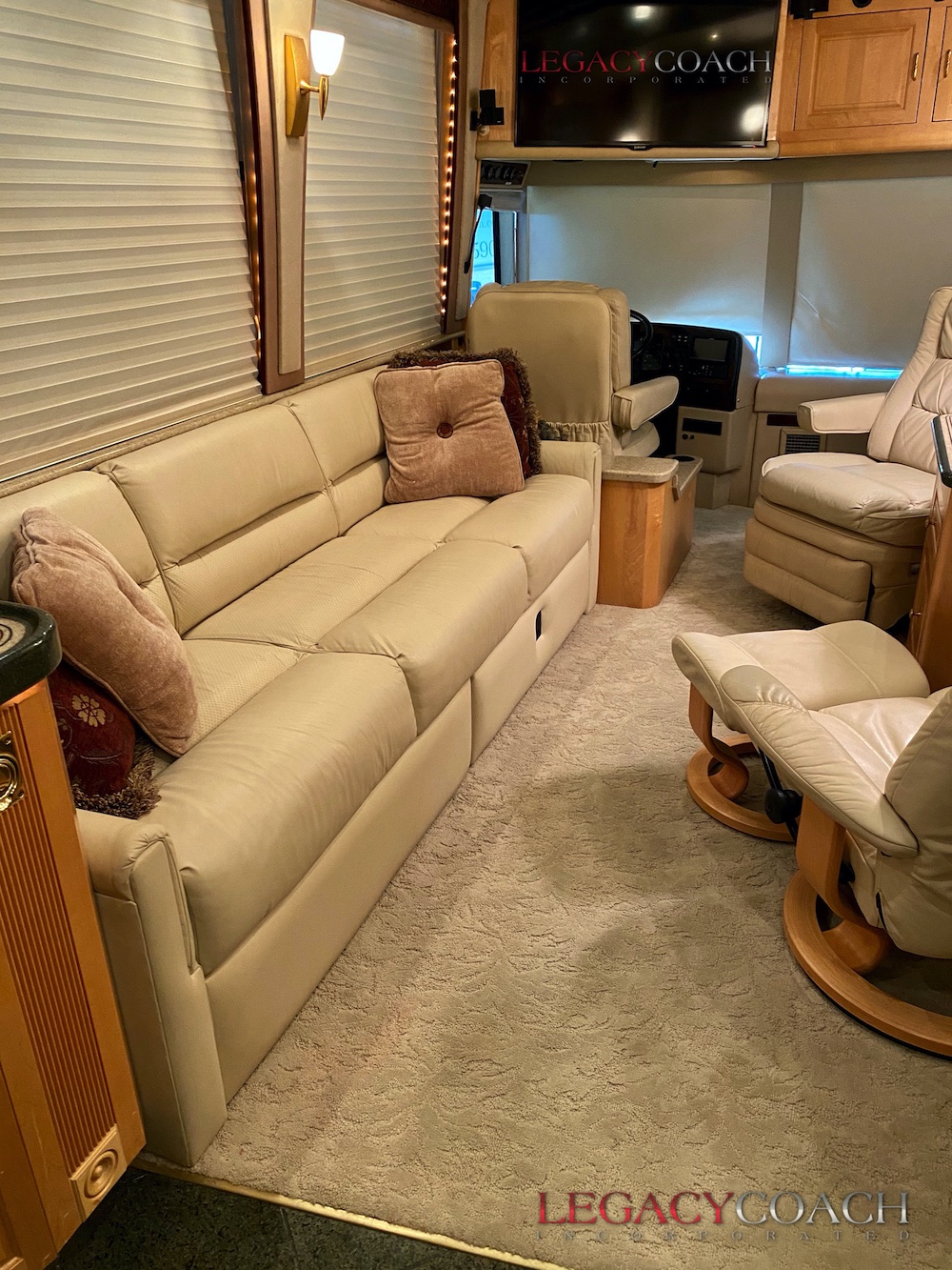 2001 Prevost Royale XLII For Sale