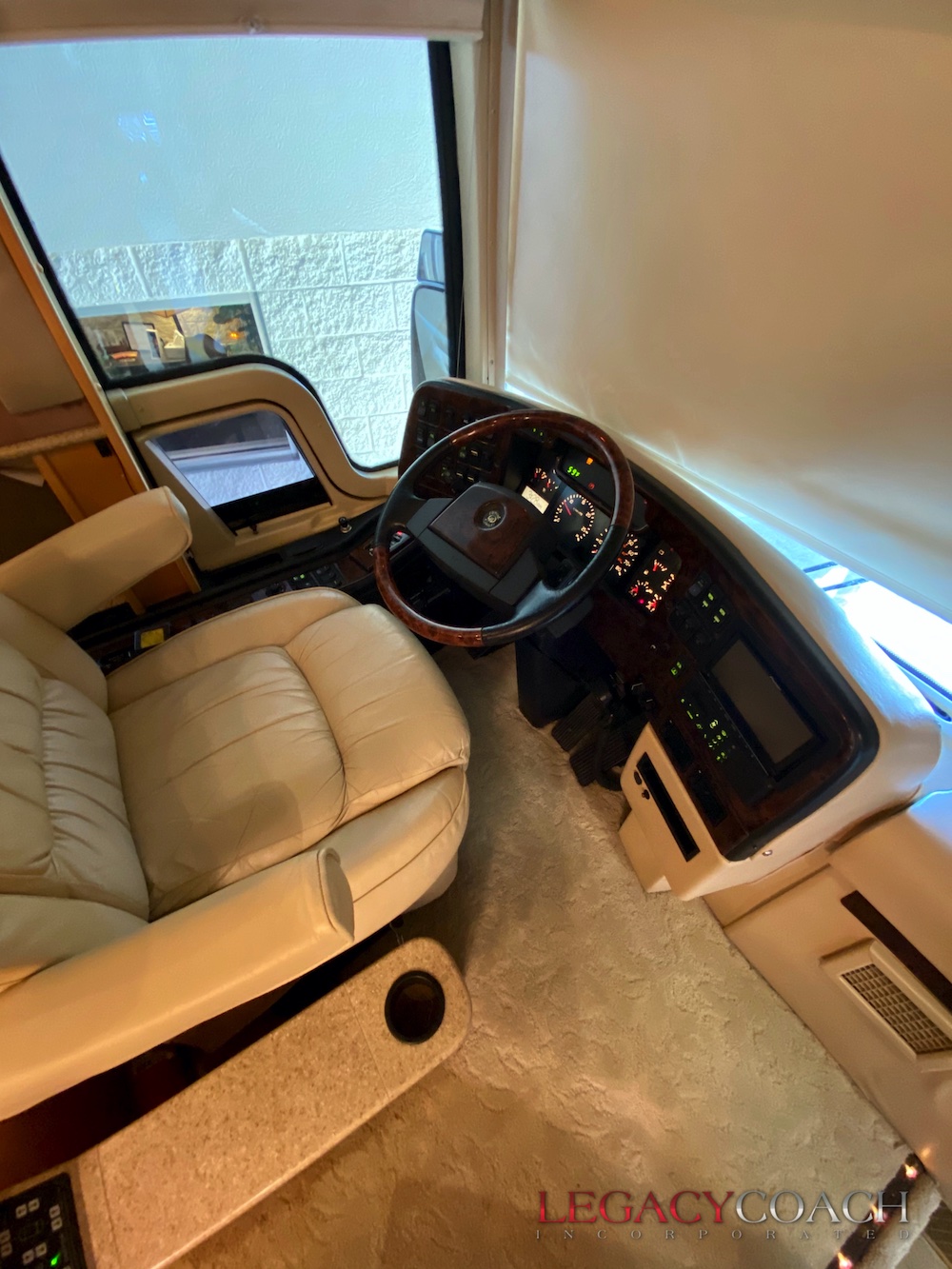 2001 Prevost Royale XLII For Sale