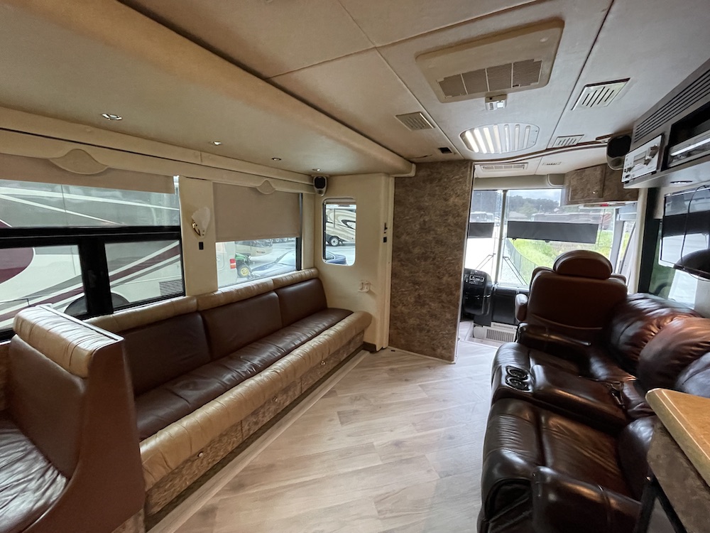 2001 Prevost Superior XLII For Sale