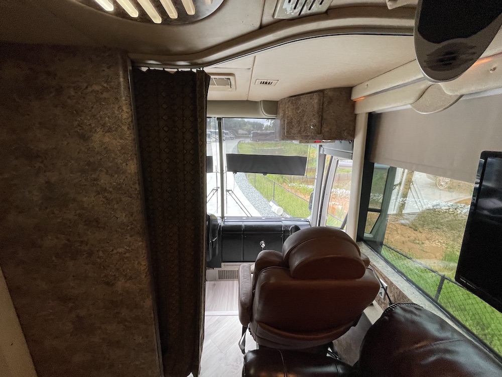 2001 Prevost Superior XLII For Sale