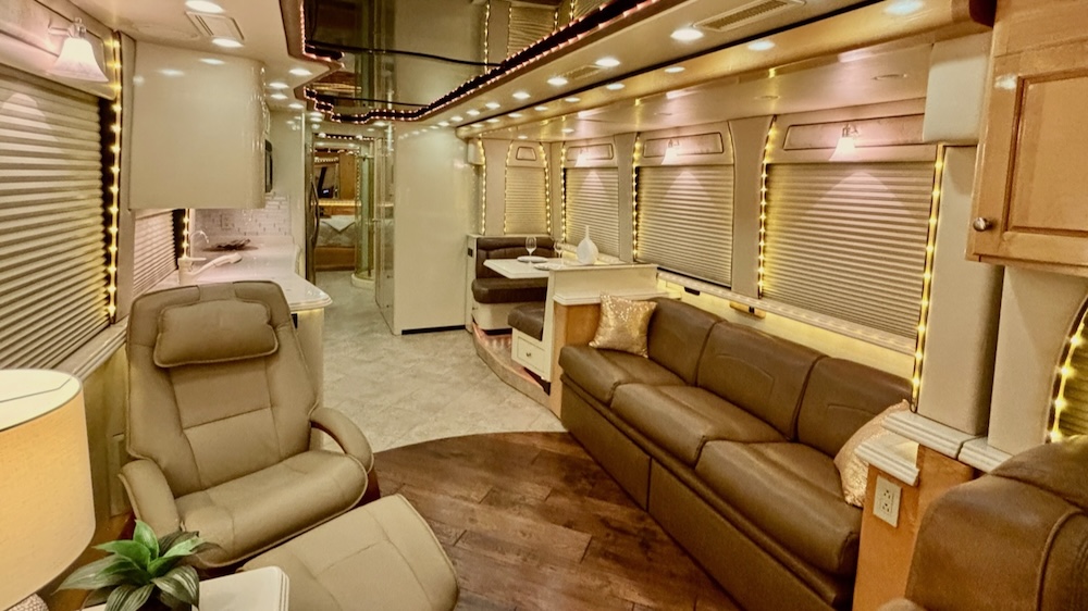 2002 Prevost American XLII For Sale