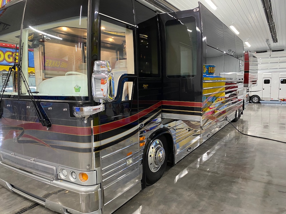 2002 Prevost American XLII For Sale