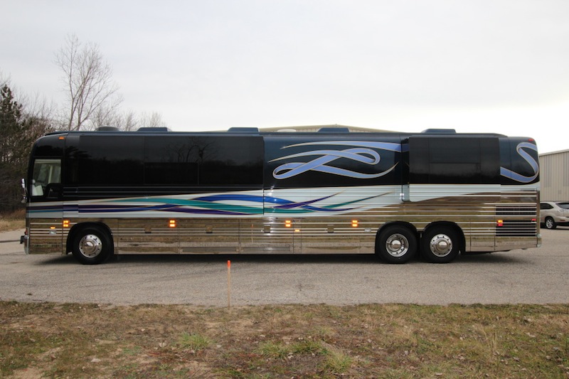 2002 Prevost Angola XLII For Sale