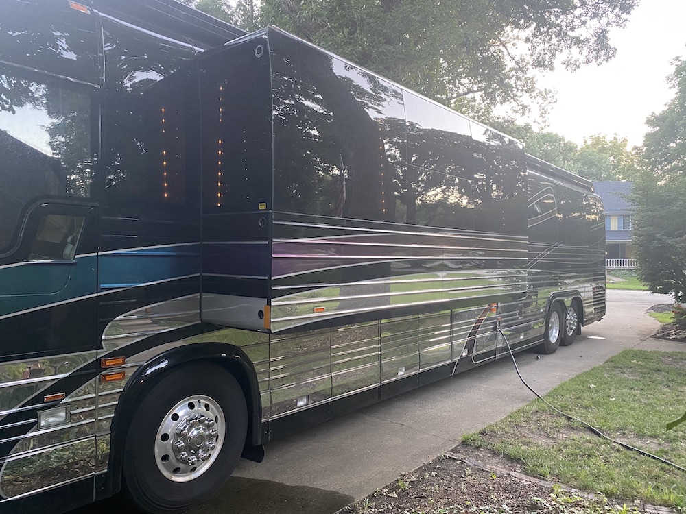 2002 Prevost Country Coach XLII For Sale