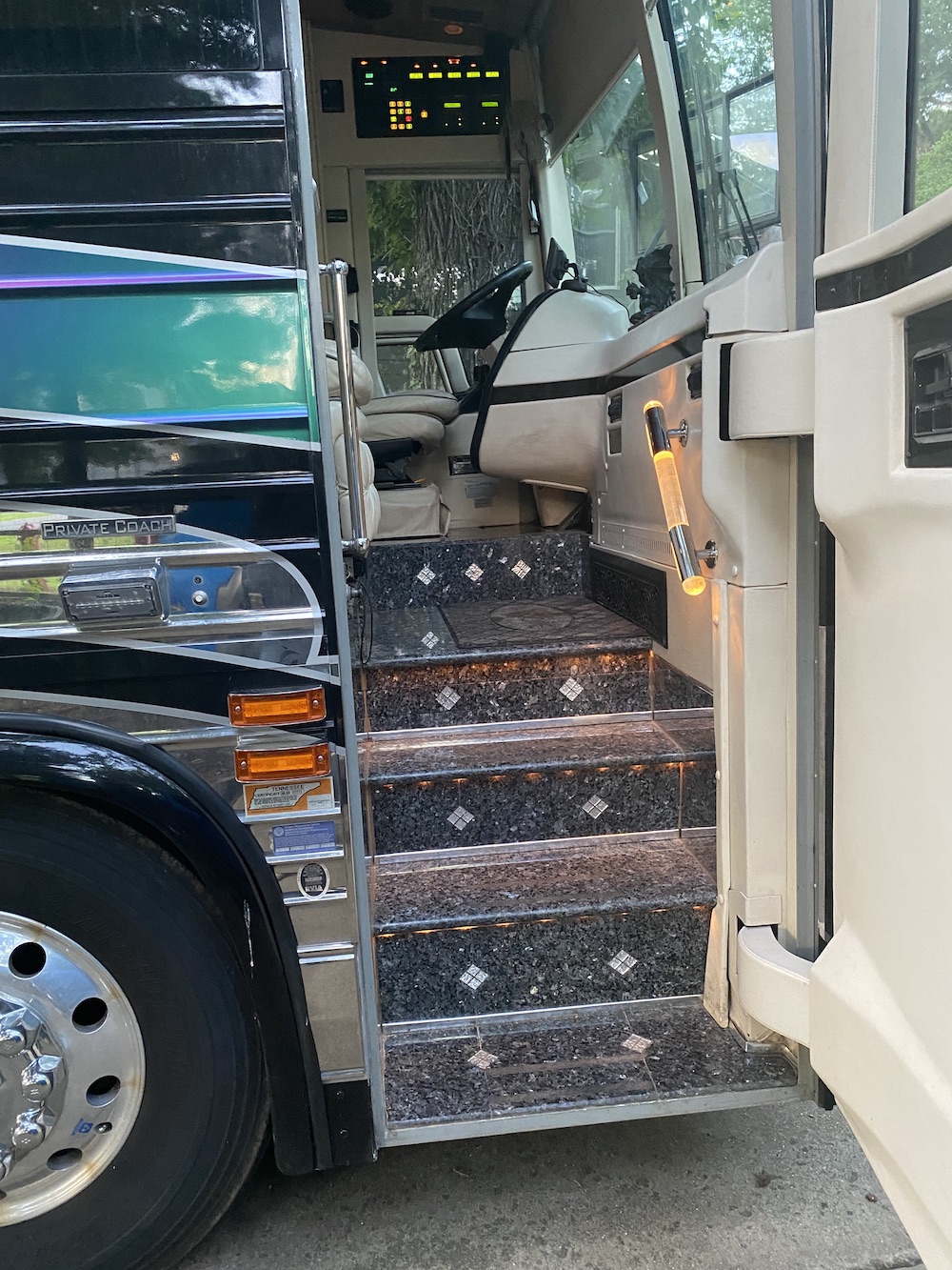 2002 Prevost Country Coach XLII For Sale