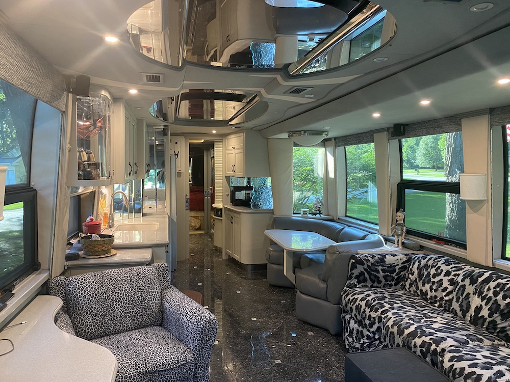 2002 Prevost Country Coach XLII For Sale