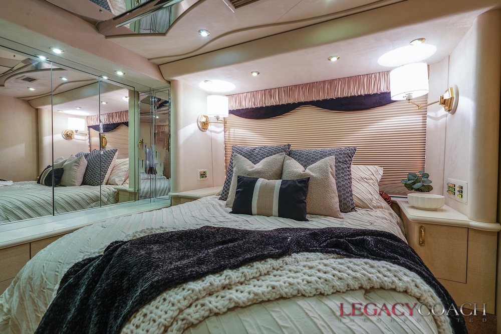 2002 Prevost Country Coach XLII For Sale