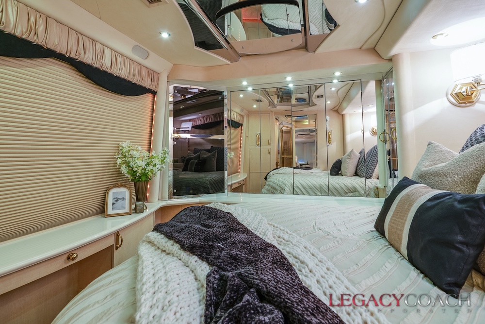 2002 Prevost Country Coach XLII For Sale