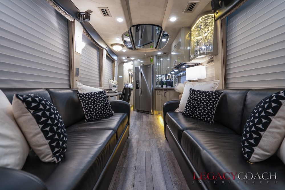 2002 Prevost Country Coach XLII For Sale