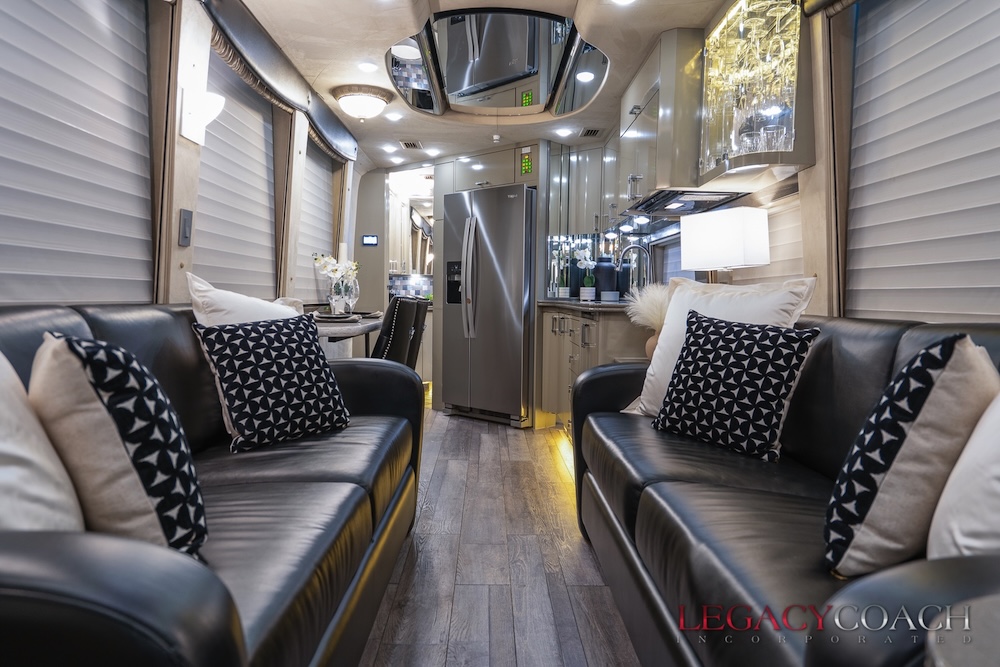 2002 Prevost Country Coach XLII For Sale