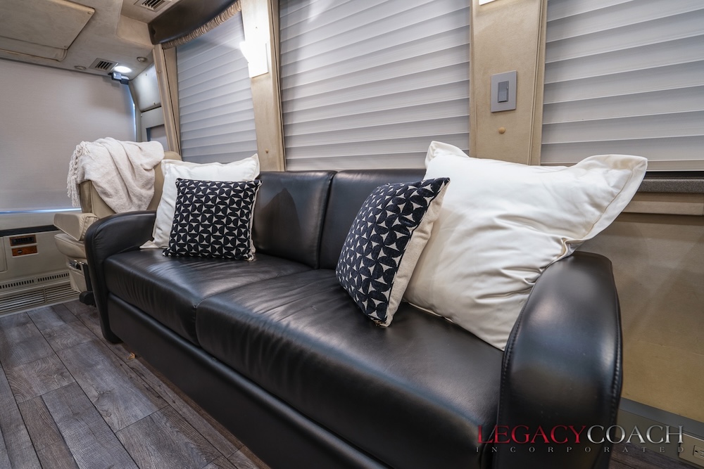 2002 Prevost Country Coach XLII For Sale