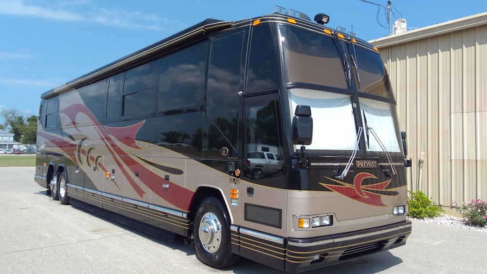 2002 Prevost Featherlite H3-45 For Sale