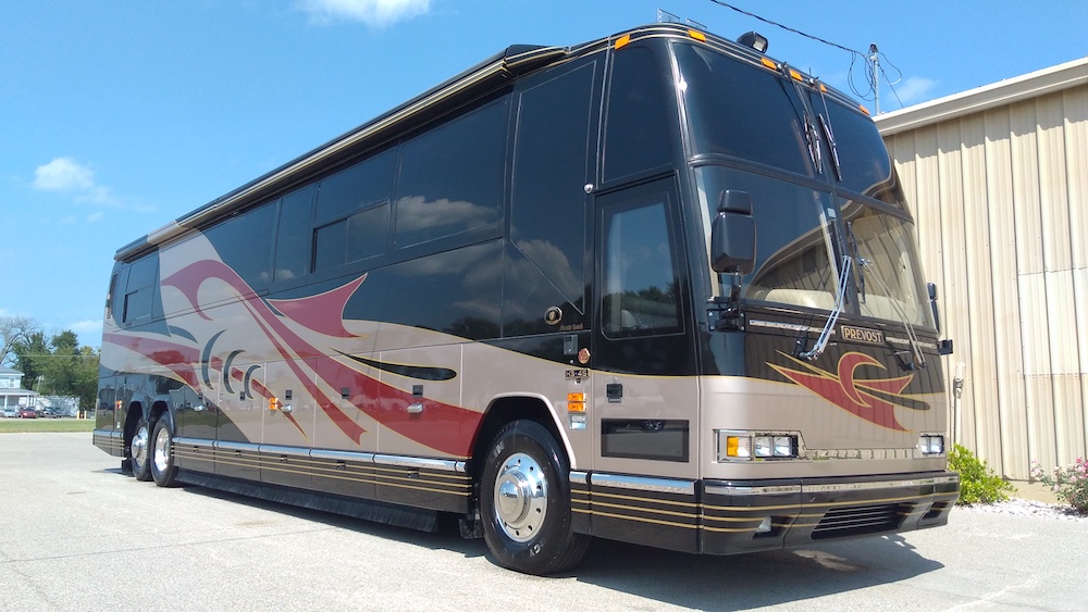 2002 Prevost Featherlite H3-45 For Sale