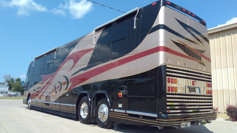 2002 Prevost Featherlite H3-45 For Sale