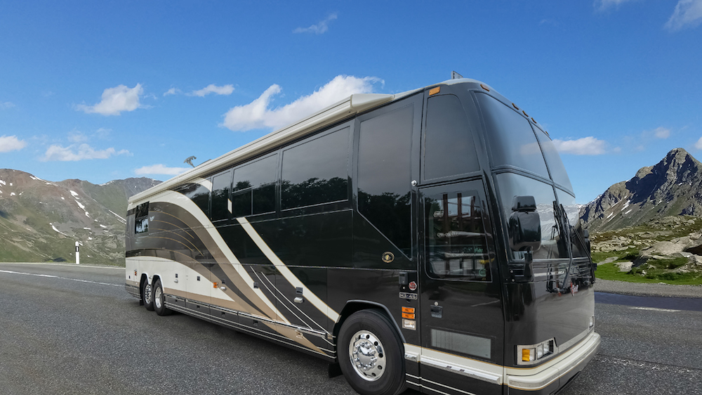 2002 Prevost Featherlite H3-45 For Sale