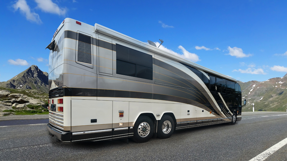 2002 Prevost Featherlite H3-45 For Sale