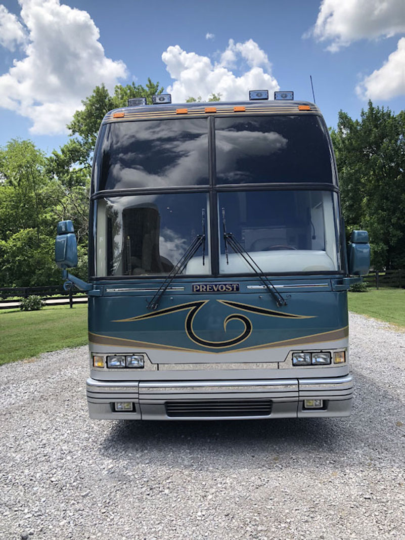 2002 Prevost Featherlite H3-45 For Sale