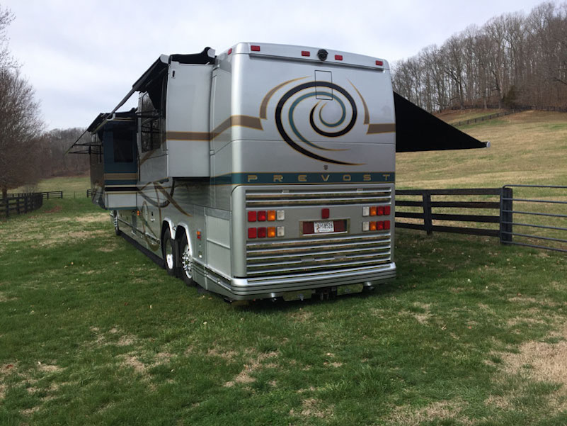 2002 Prevost Featherlite H3-45 For Sale