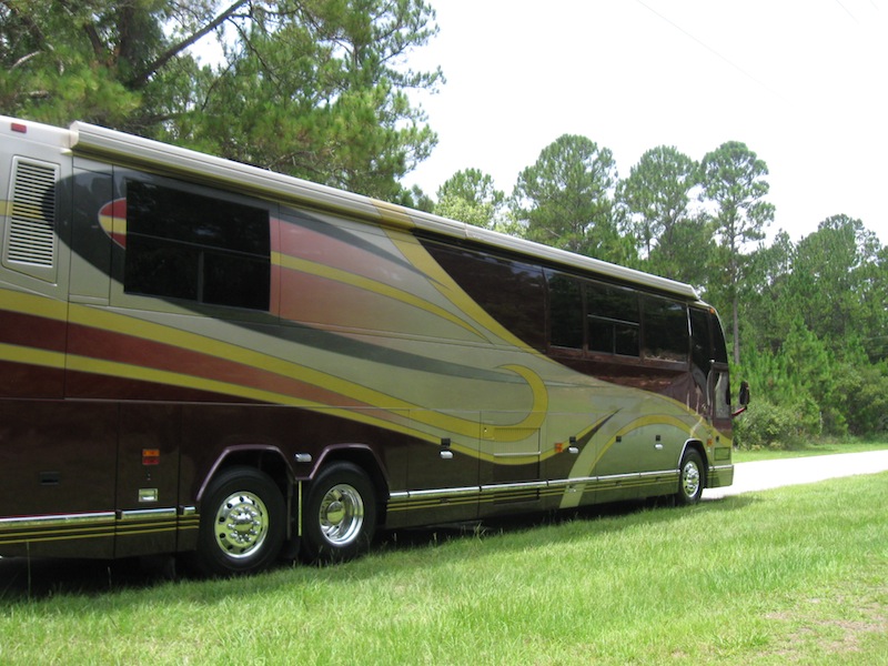 2002 Prevost Featherlite H3-45 For Sale