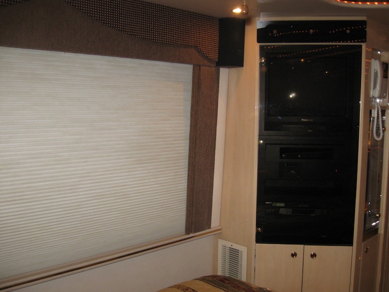 2002 Prevost Featherlite H3-45 For Sale