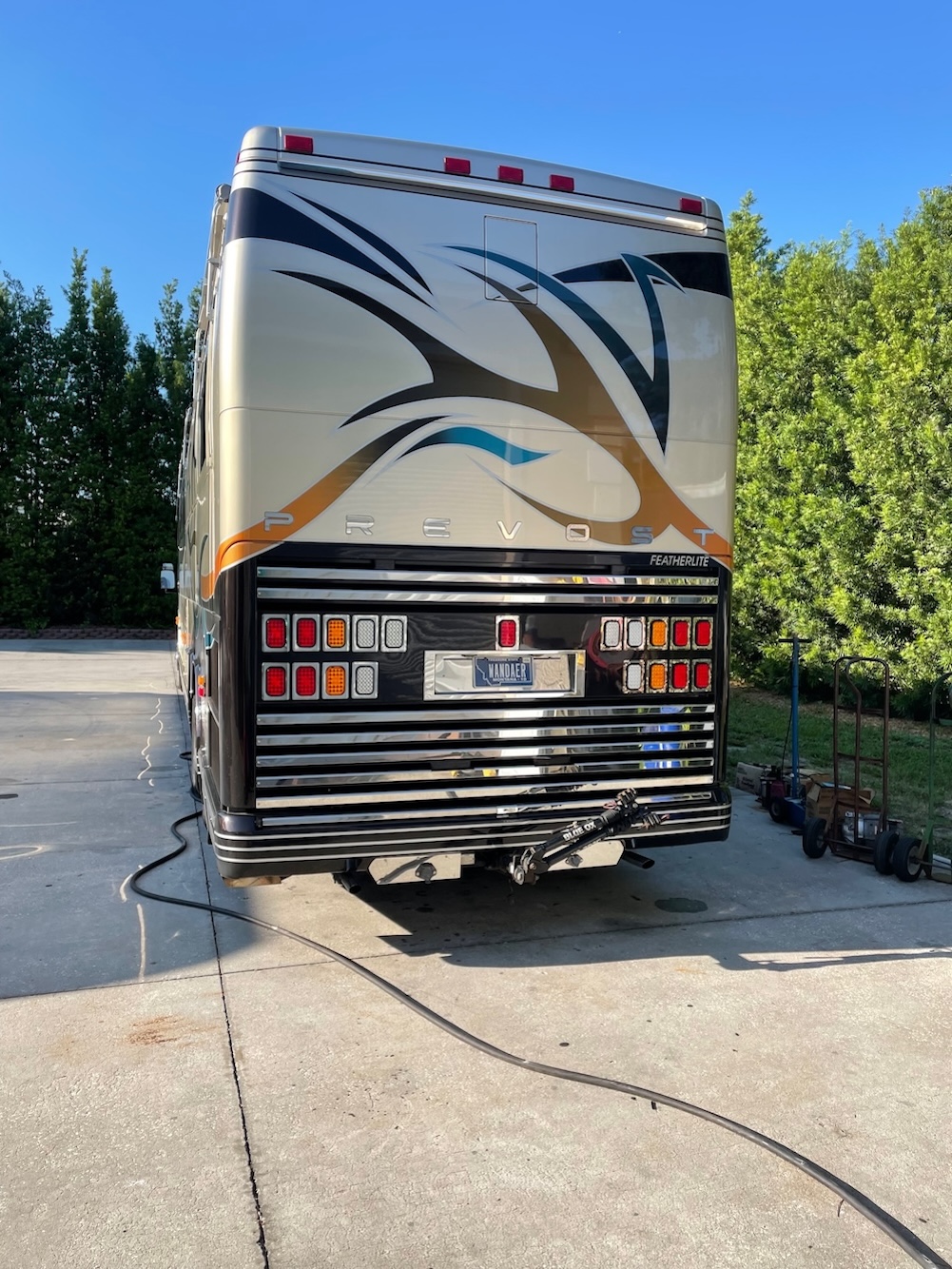 2002 Prevost  Featherlite H3-45 For Sale