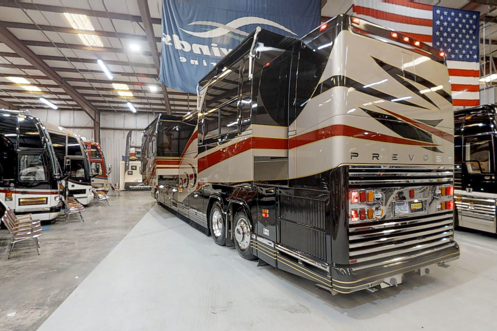 2002 Prevost Featherlite H3-45 For Sale