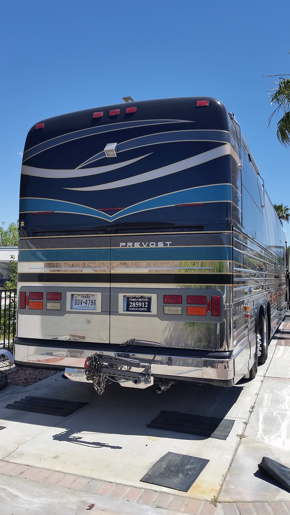 2002 Prevost Featherlite XLII For Sale