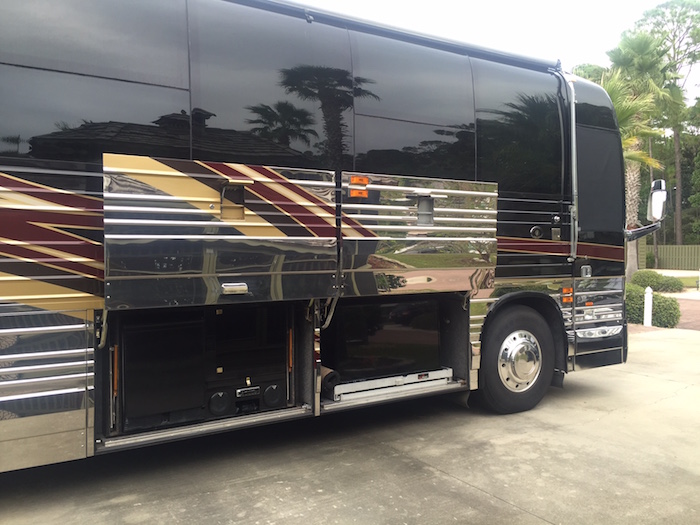 2002 Prevost Featherlite XLII For Sale