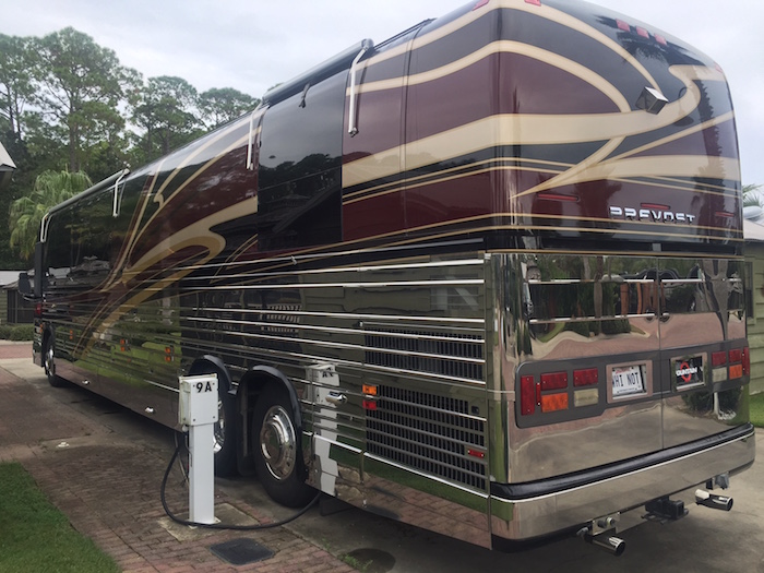 2002 Prevost Featherlite XLII For Sale