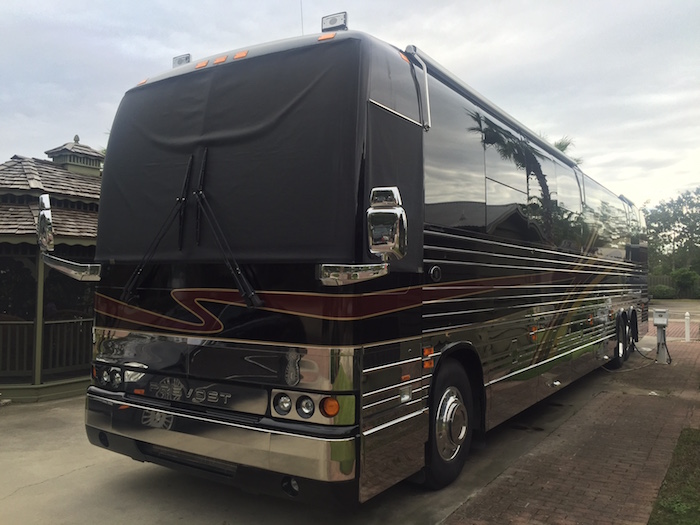 2002 Prevost Featherlite XLII For Sale