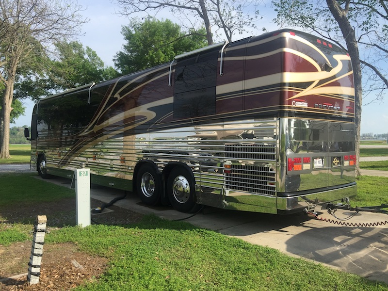 2002 Prevost Featherlite XLII For Sale