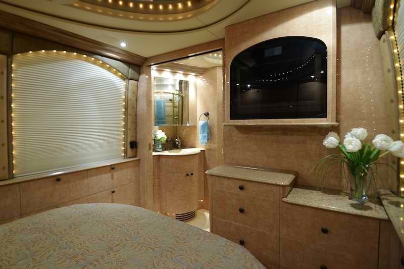 2002 Prevost Liberty XLII For Sale