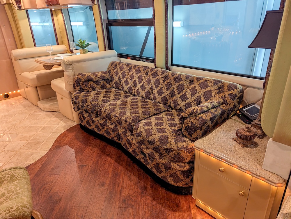 2002 Prevost Liberty XLII For Sale