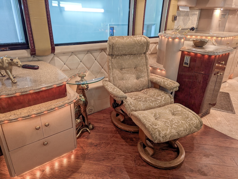 2002 Prevost Liberty XLII For Sale