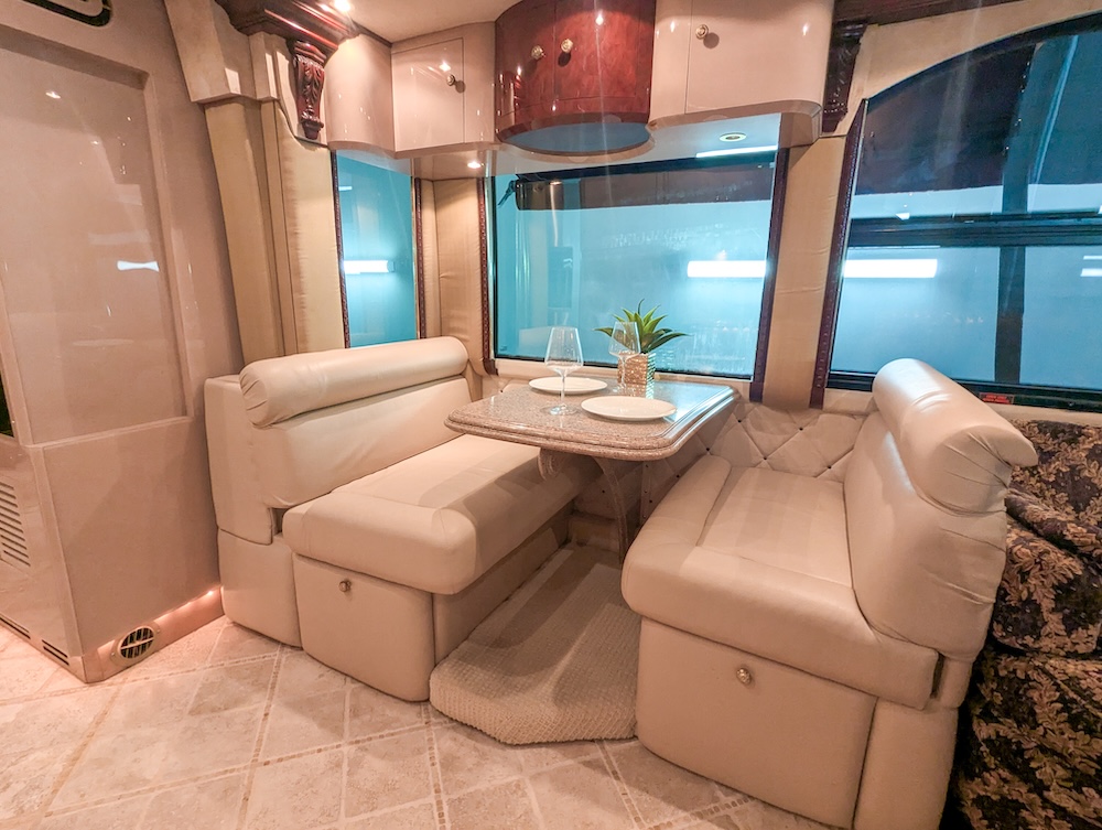 2002 Prevost Liberty XLII For Sale