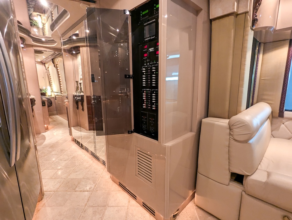 2002 Prevost Liberty XLII For Sale