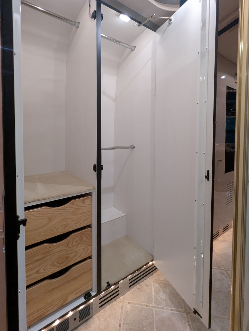 2002 Prevost Liberty XLII For Sale
