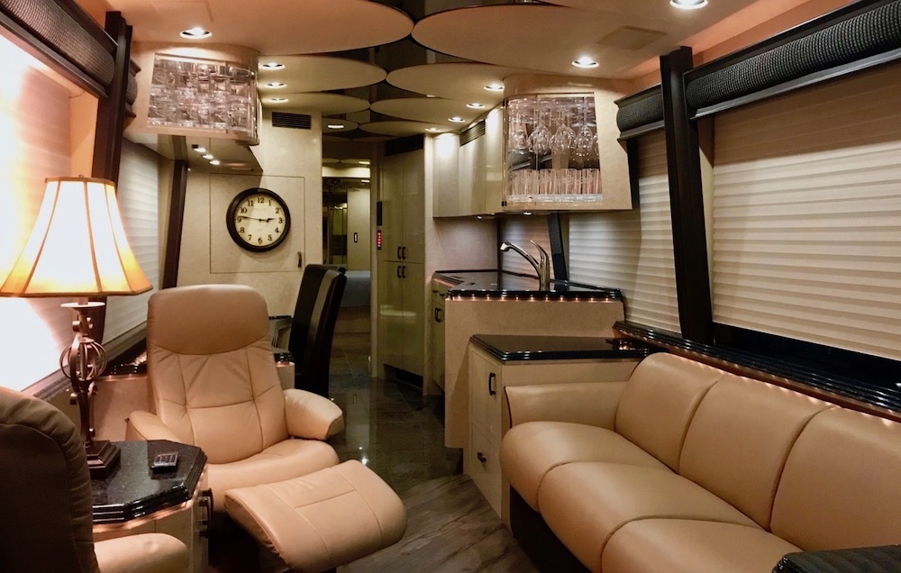 2002 Prevost Marathon H3-45 For Sale